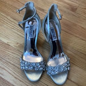 Badgley mischka gold heels